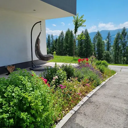 Flat In Near Slopes, Cleaning Included *
